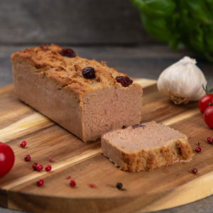 Pasztet mięsny z żurawiną 500g